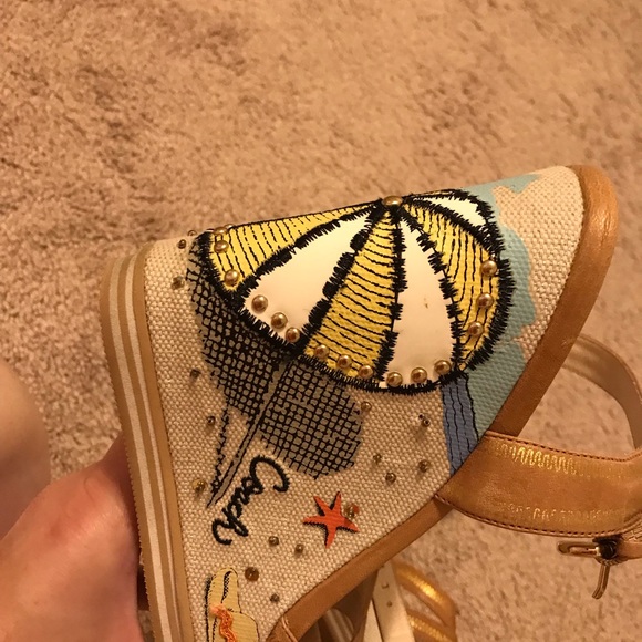 Coach Limited Edition beach wedges- size 10 - Picture 4 of 6